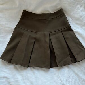 Elegant Brown Pleated Skirt